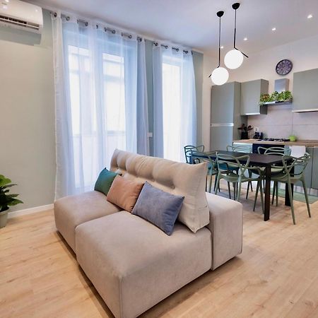Politeama Charming Apartment ปาแลร์โม ภายนอก รูปภาพ